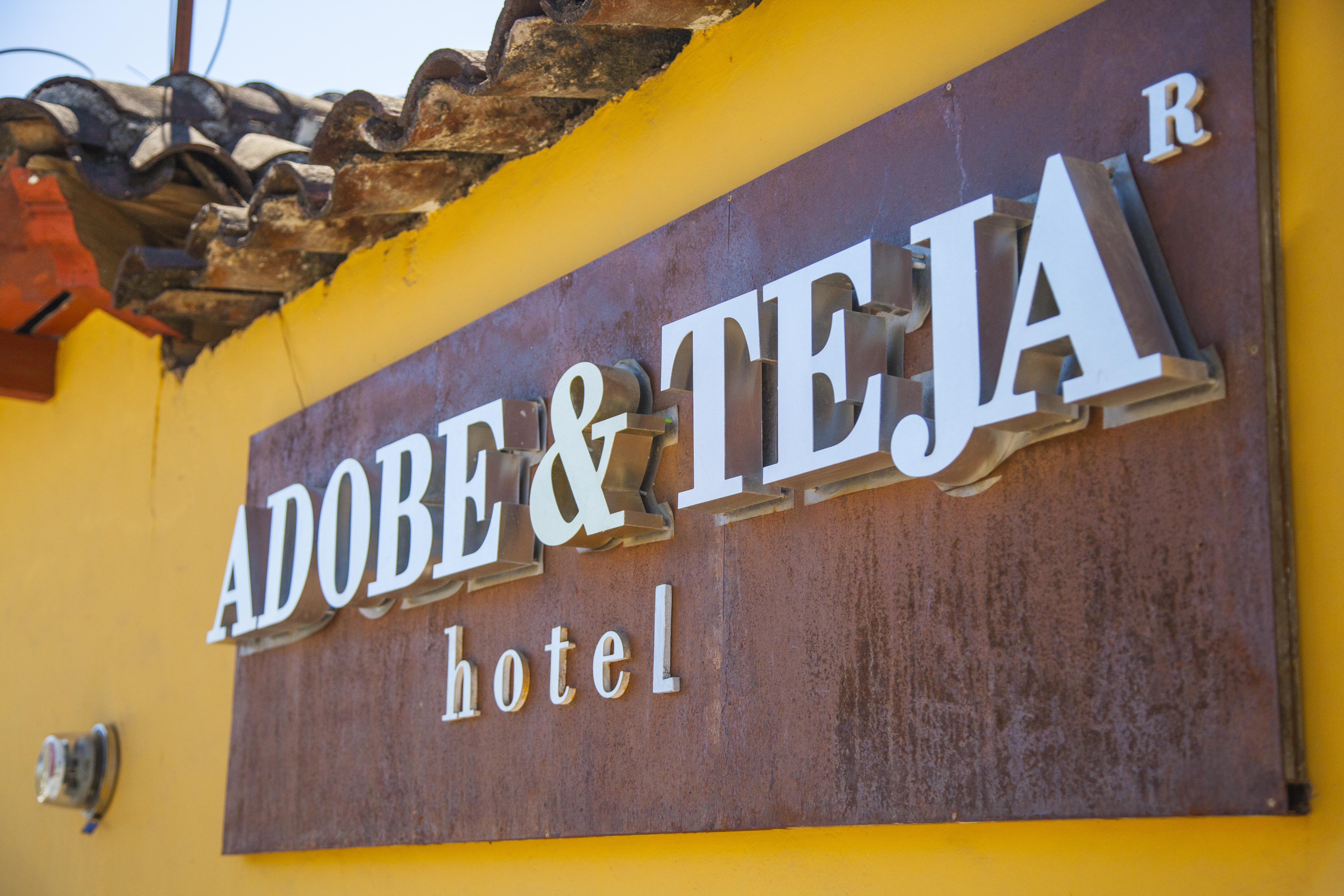 Hotel Adobe Y Teja Сан-Кристобаль-де-Ла-Касас Экстерьер фото